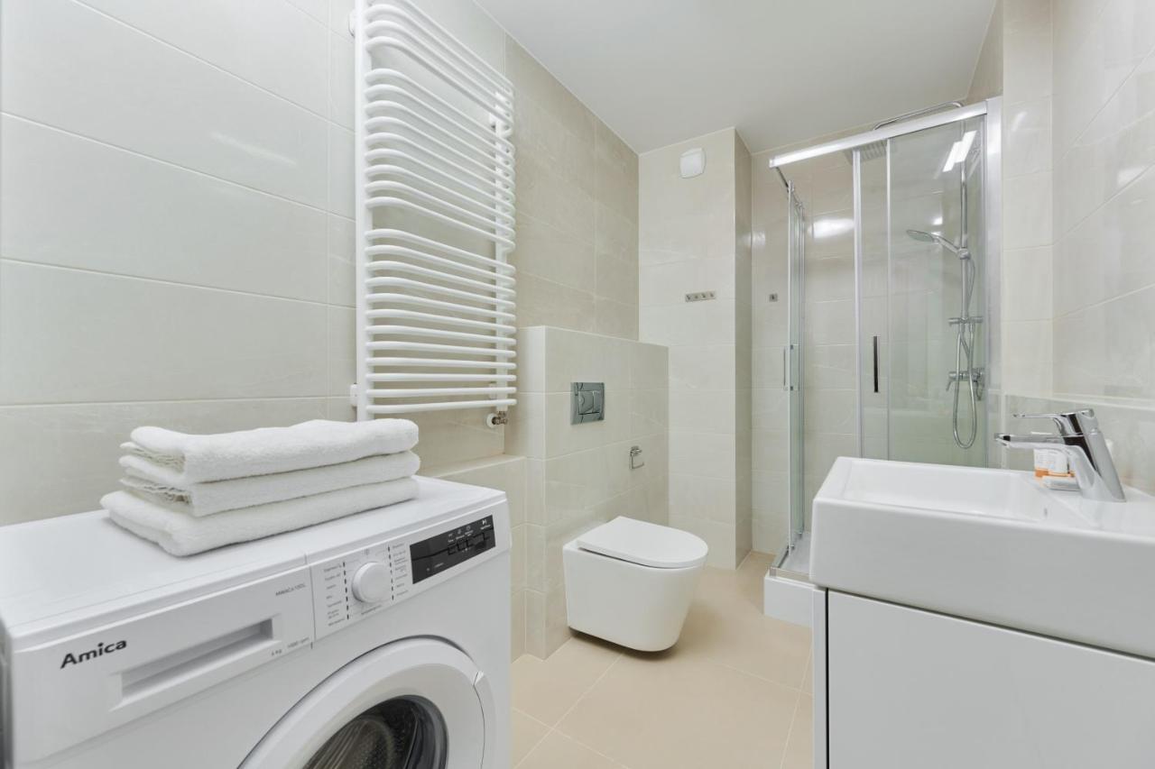 Modern Elegance Apartments Wroclaw With Ac By Noclegi Renters Exterior photo